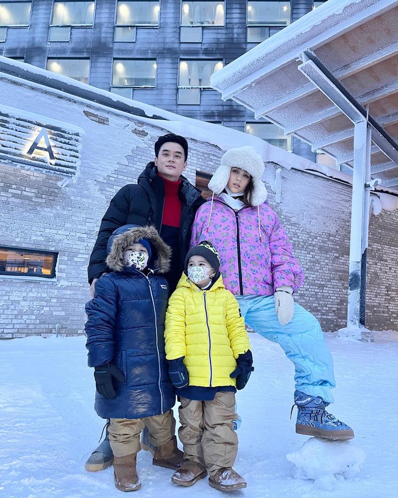 ชมพู่ น็อต 