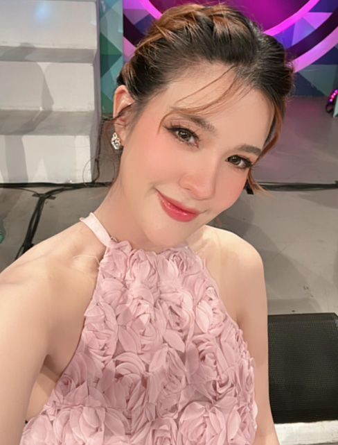 เปาวลี พรพิมล ประวัติ 7 เรื่องน่ารู้จักของนักร้องลูกทุ่งเสียงใส แล้วจะยิ่งหลงรักเธอ