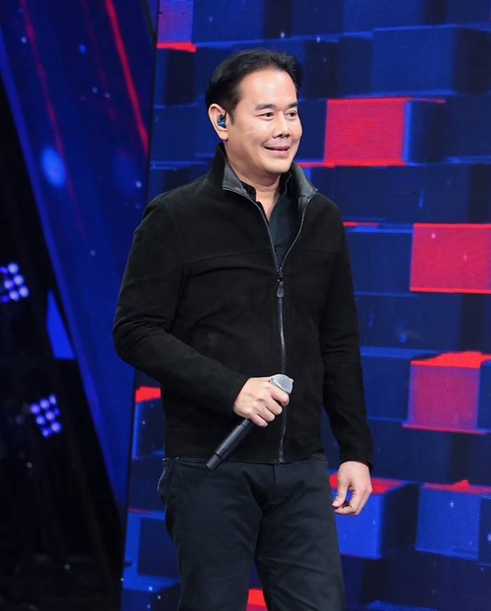 เป็ก สัณณ์ชัย 