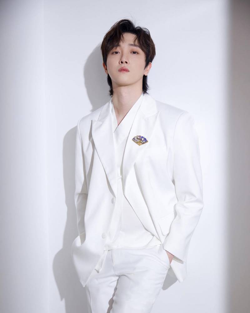  ใบเฟิร์น พิมพ์ชนก, อวี๋ปิน