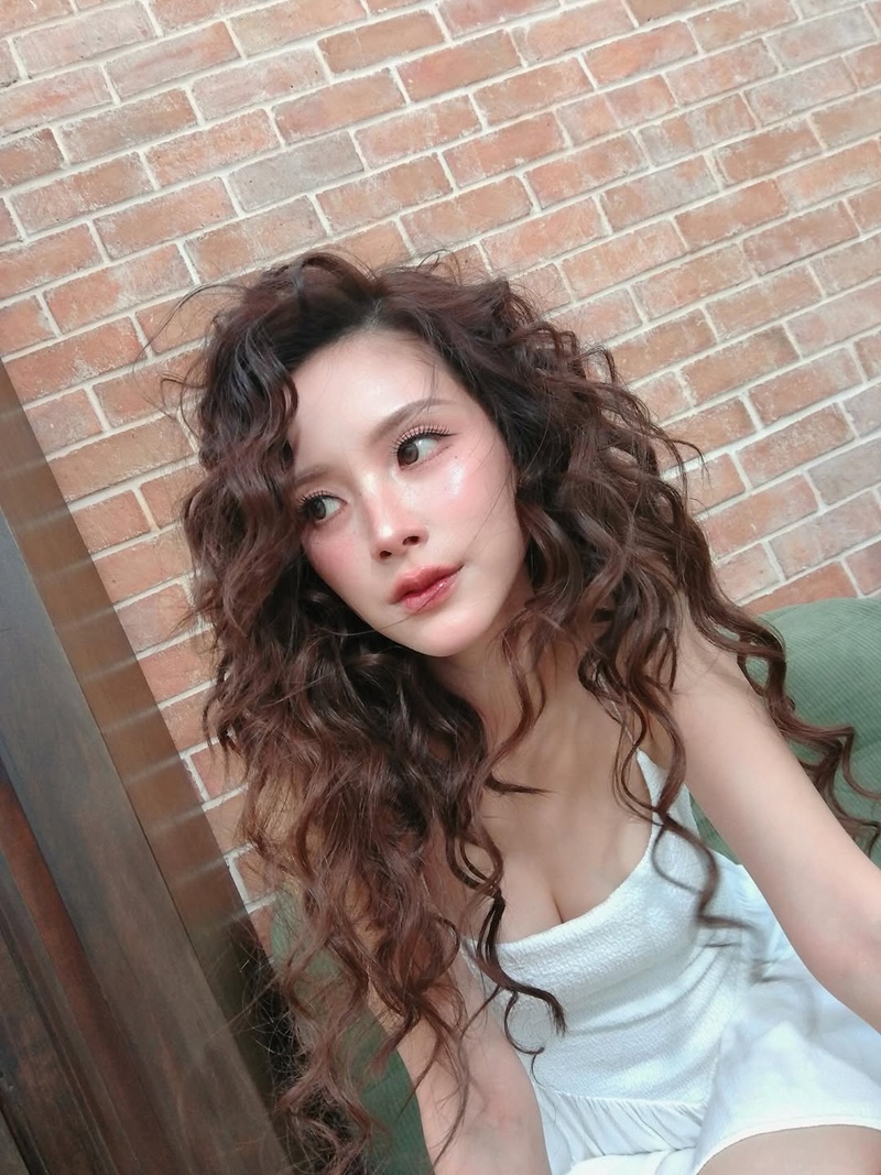 ใบเฟิร์น พิมพ์ชนก