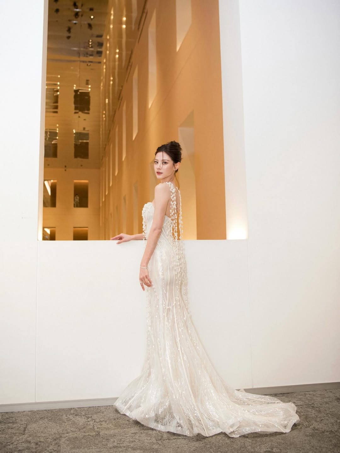 ใบเฟิร์น พิมพ์ชนก ในงาน Weibo Gala 2025