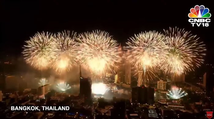 สื่อต่างประเทศให้ความสนใจ เคานต์ดาวน์ ไอคอนสยาม อย่างมาก