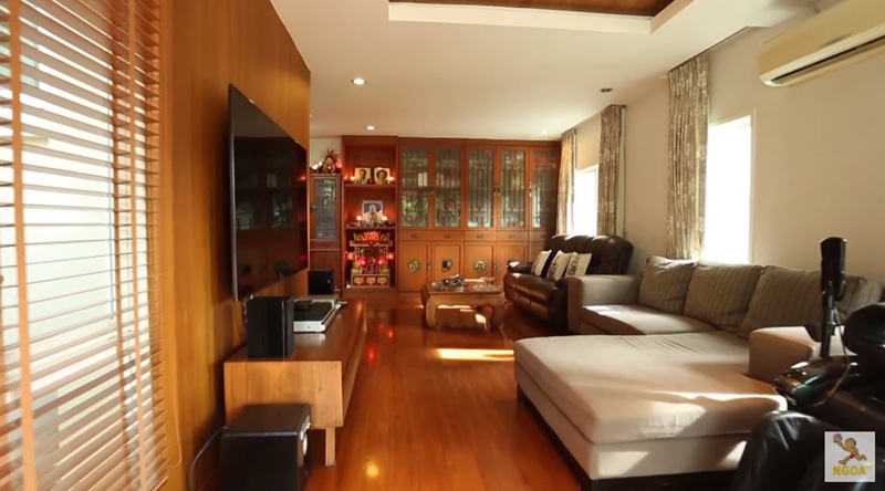 บ้านเจนนิเฟอร์ คิ้ม