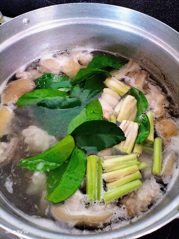 ต้มยำขาหมูใบมะขามอ่อน เมนูต้มยำ ขาหมู อาหารไทย สูตรอาหาร
