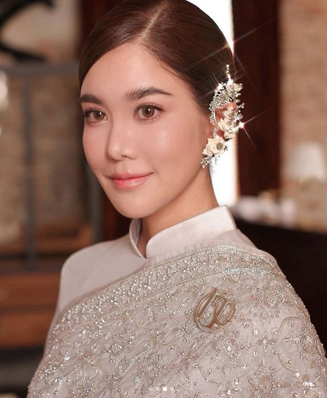ก้อย รัชวิน, ชุดแต่งงาน