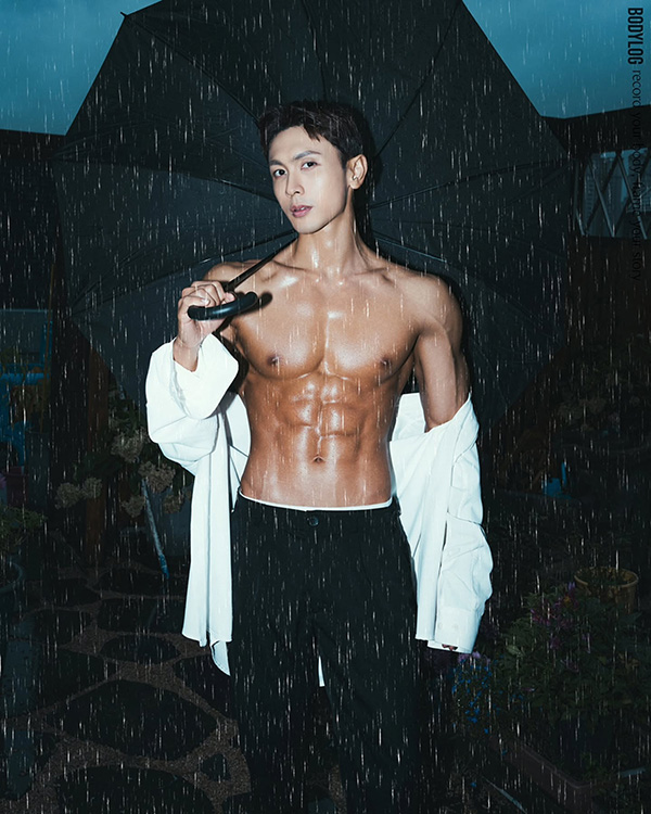 นัททิว สลัดผ้าอวดกล้ามแน่น