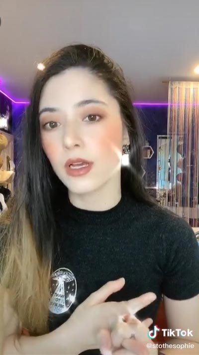 โซฟี่ อัปสรสิริ