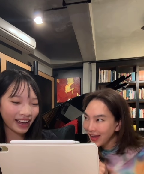 ตุ๊ก ชนกวนันท์ - น้องแพรว