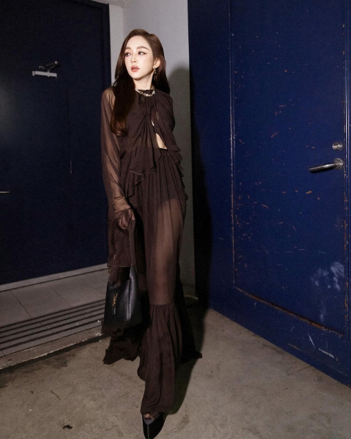 เป้ย ปานวาด กับ 15 แฟชั่นสไตล์เซ็กซี่ สวยเปรี้ยวจนใคร ๆ ก็ต้องเหลียว