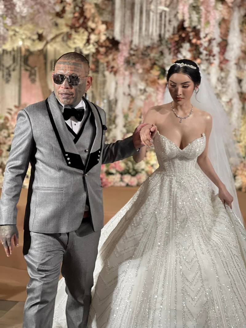 เก่ง ลายพราง, น้องจอย