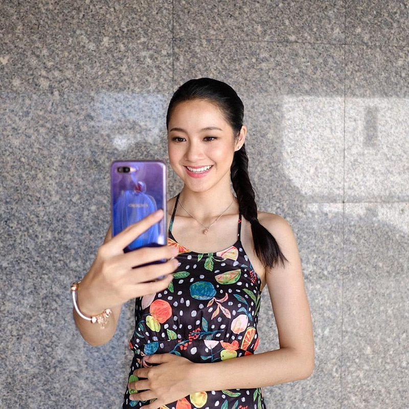 น้ำตาล ทิพนารี