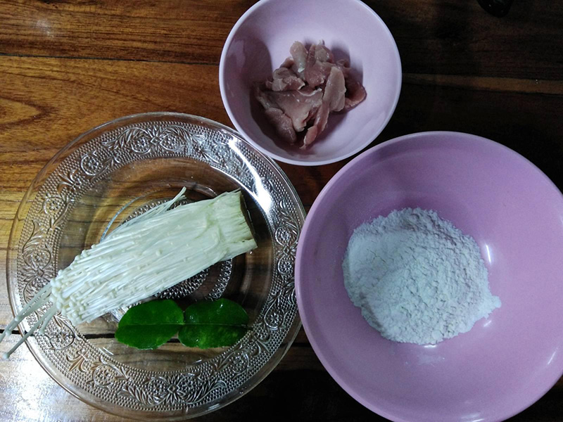 ทอดมันเห็ดใส่หมูสับ เมนูทอดมัน ของทอด อาหารไทย สูตรอาหาร
