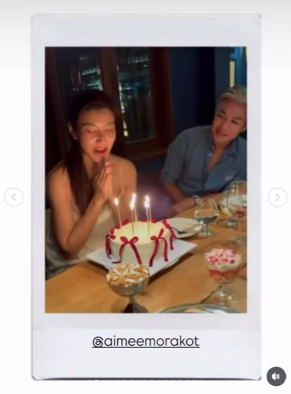 เอมมี่ มรกต ขอพรวันเกิดอายุ 42 ปี