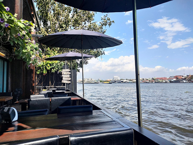 ร้านคาเฟ่ริมน้ำ กรุงเทพ