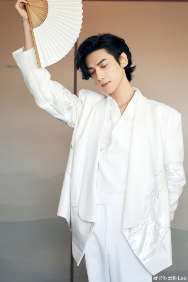 หลัวอวิ๋นซี luo yunxi