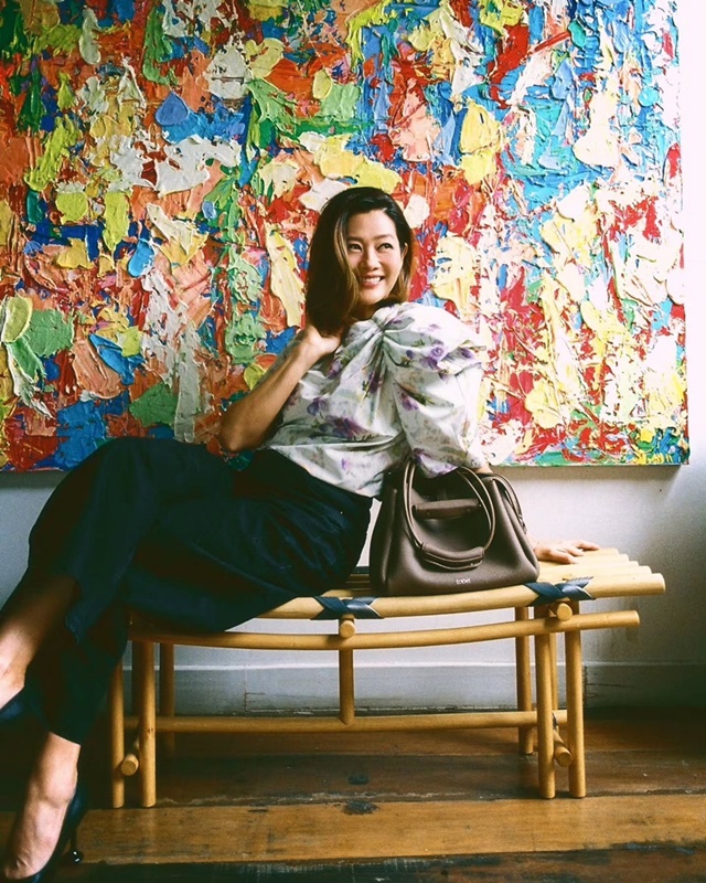 สู่ขวัญ บูลกุล อายุ 52 แล้ว