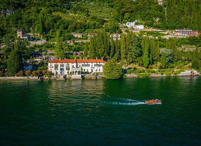 The Gates of Heaven ทะเลสาบโคโม่