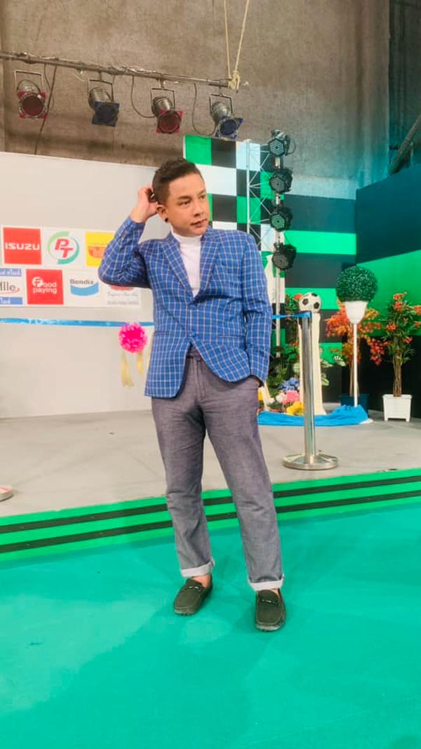 จั๊กกะบุ๋ม เชิญยิ้ม