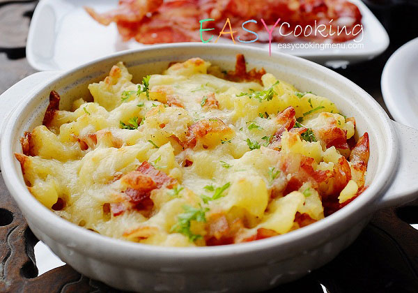 มันฝรั่งอบชีสเบคอน