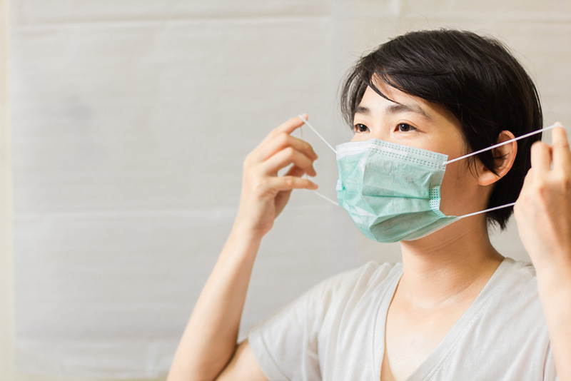 กลิ่นหลังใบหู