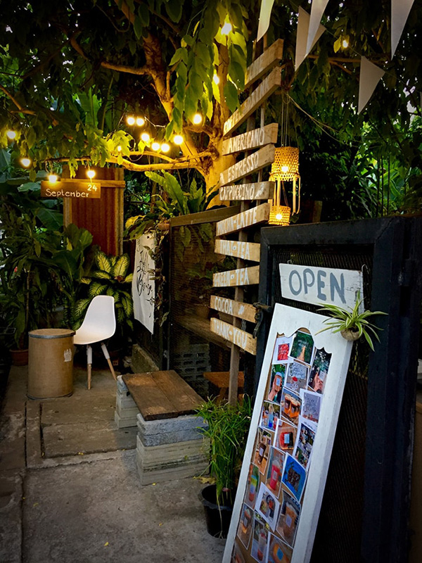 คาเฟ่สิงห์บุรี