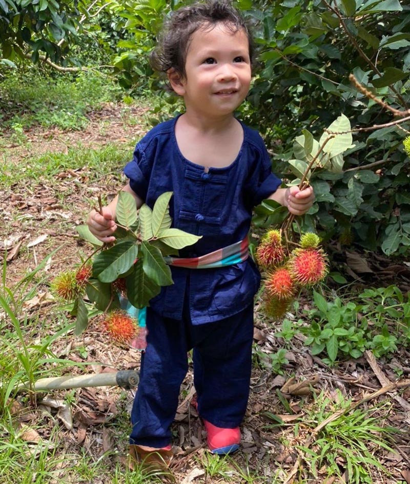 น้องโพธิ์ ลูกชาย ชาคริต