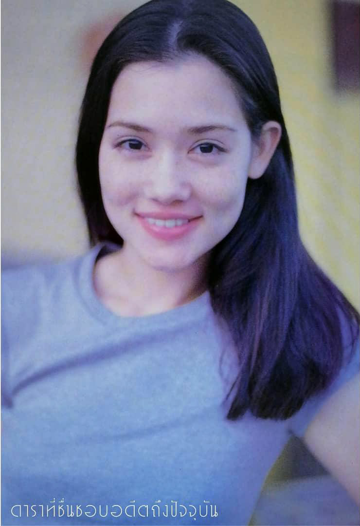 บัวชมพู ฟอร์ด