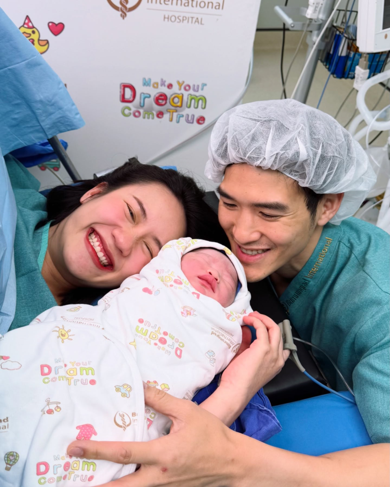 เมอา Mayy R ยูทูบเบอร์ดัง คลอดแล้ว