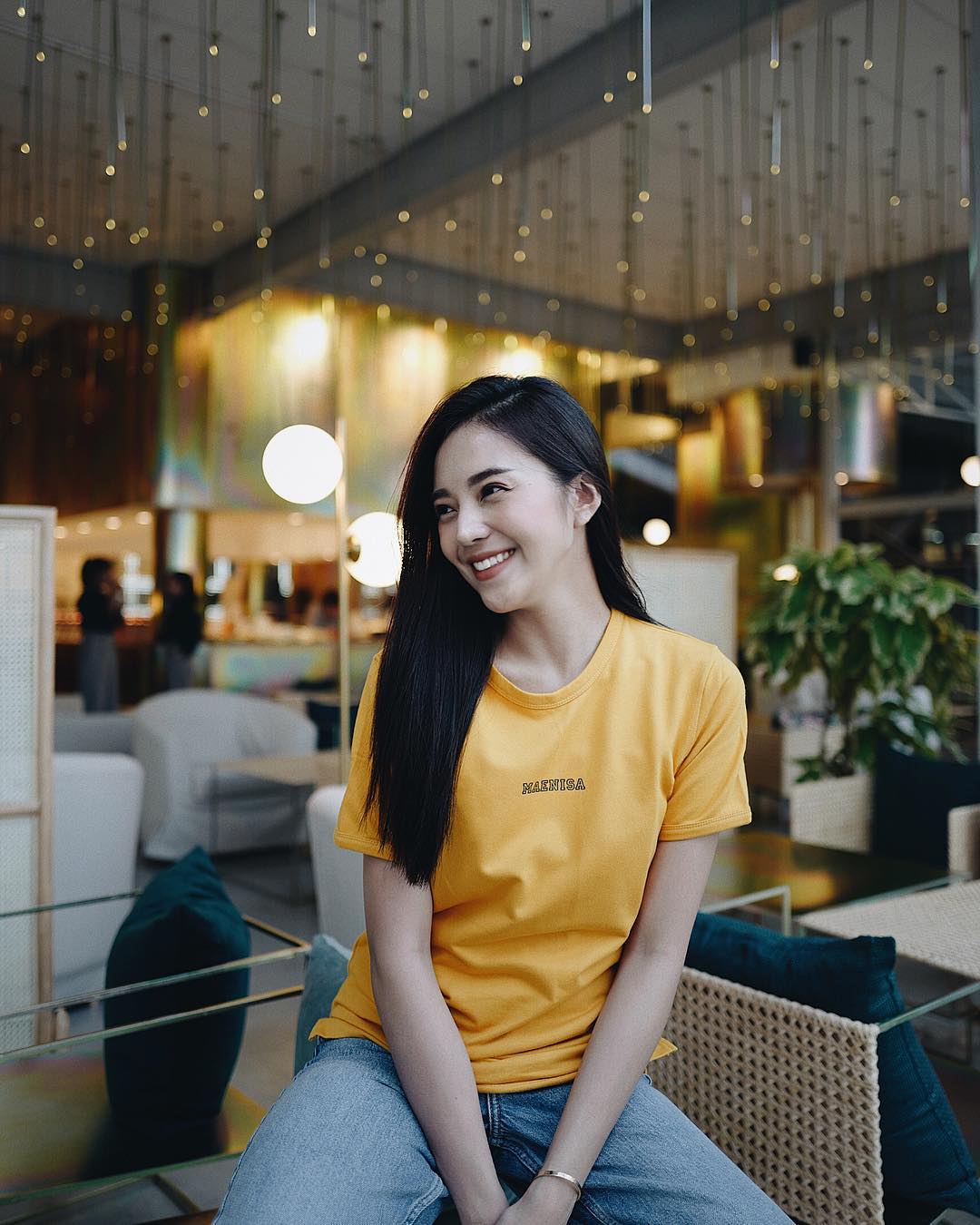 เม นิศาชล