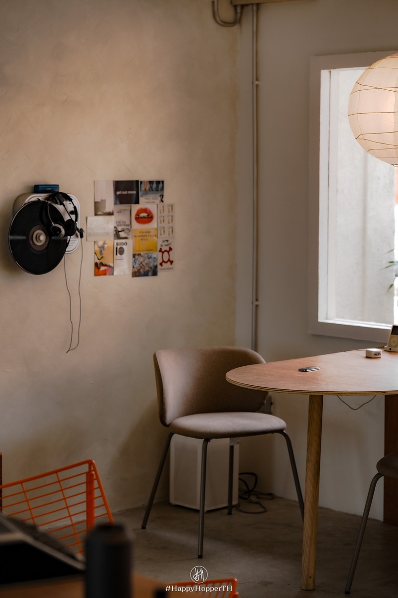 COOP (Coffee and Stuff) คาเฟ่ในปทุมธานี 