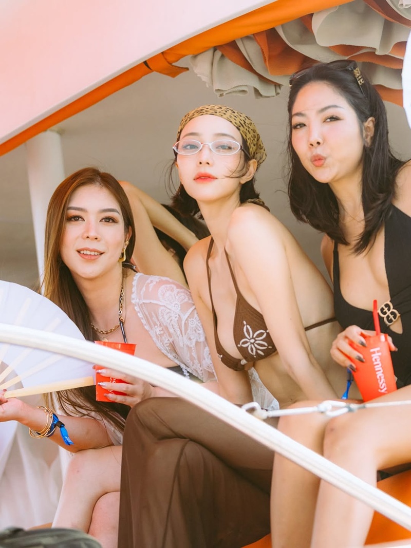 นิวเคลียร์ พลอย