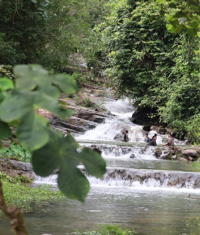 น้ำตกลานรัก นครนายก 