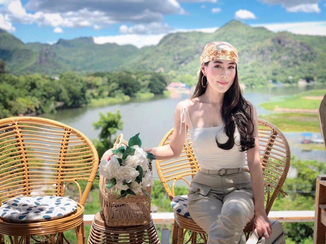 เอิร์น จิรวรรณ