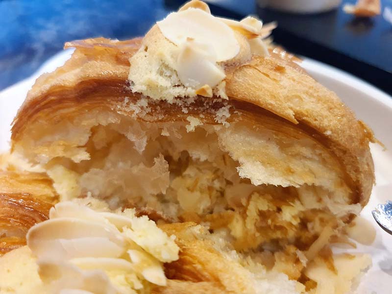 ร้านกาแฟสายไหม