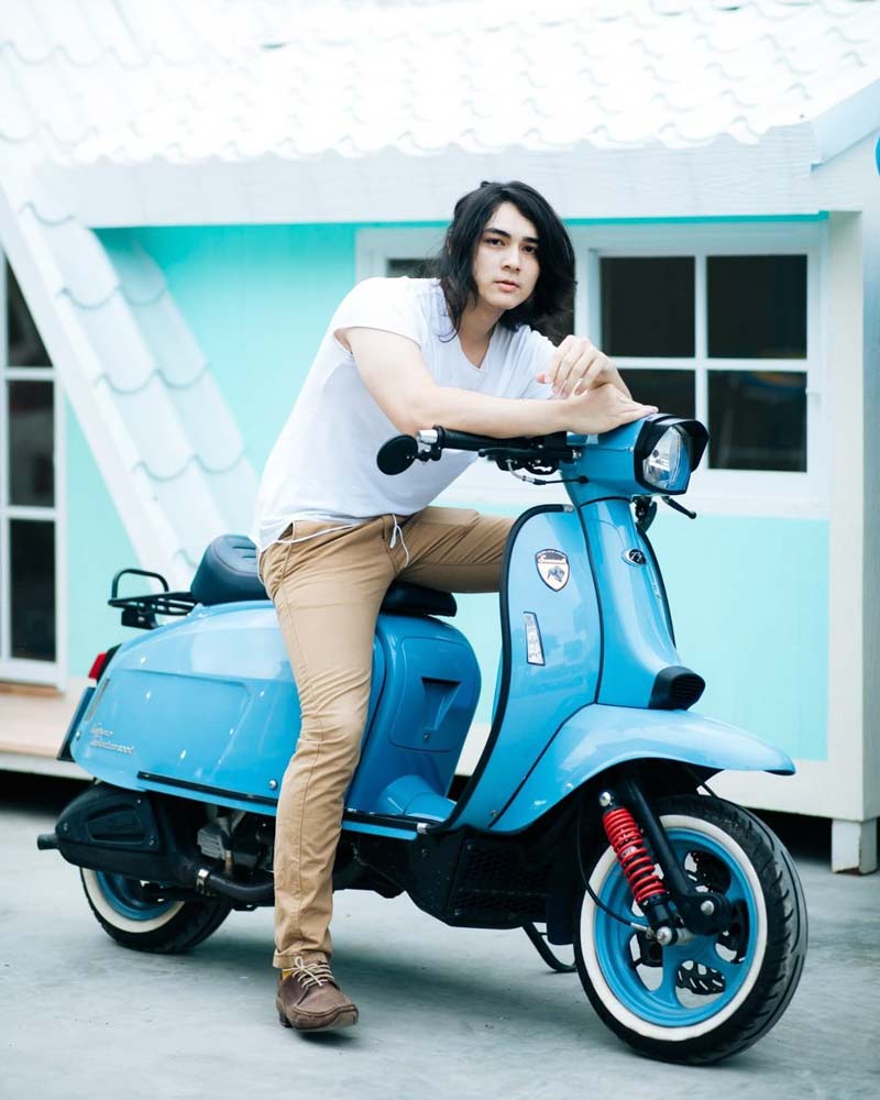 แน็ก ชาลี