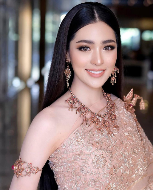 หลิงหลิง ศิริลักษณ์ พัฒนาการความสวย