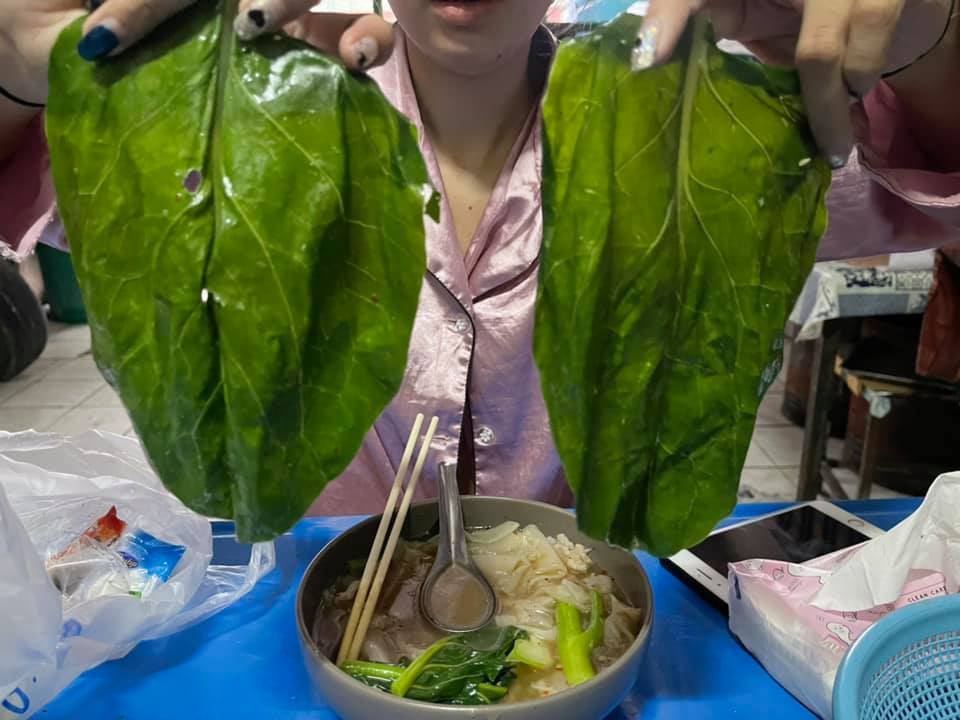สั่งราดหน้า