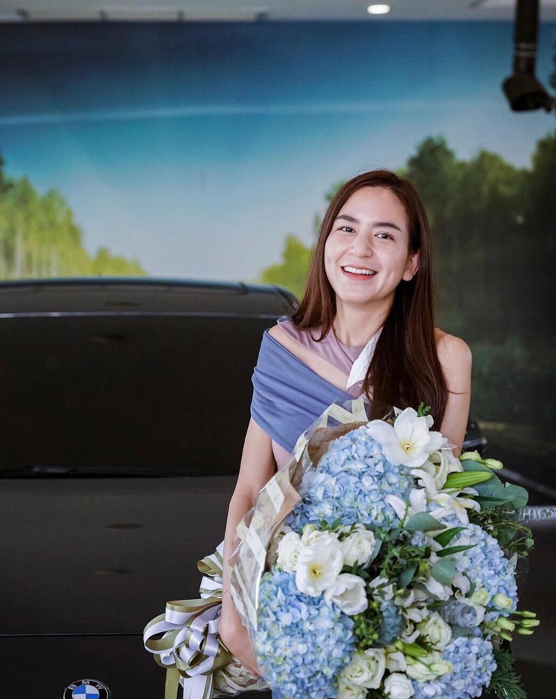 พลอย ชิดจันทร์