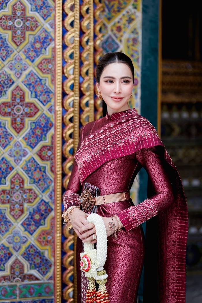 กรณ์ ทำบุญวันเกิด 48 ปี