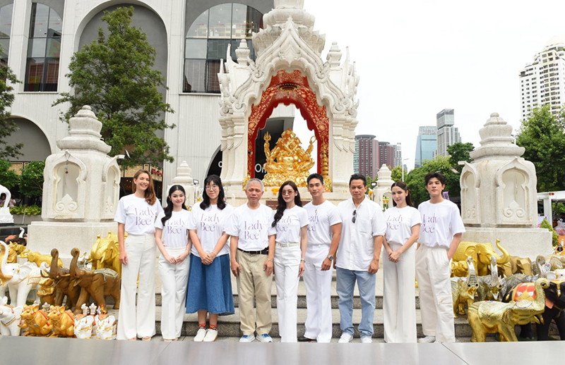 Lady Bee คุณบุญเลื่อง จันดารา อิงฟ้า วราหะ หนังไทย ภาพงานบวงสรวง