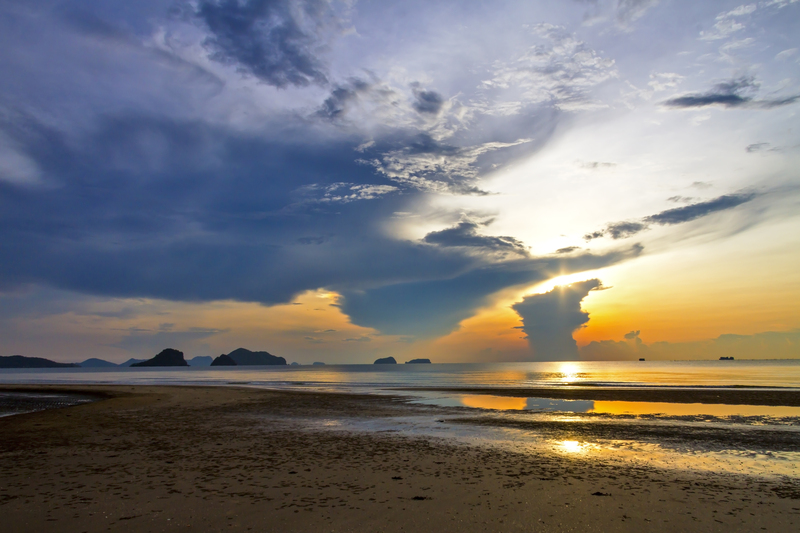 ที่เที่ยวทะเลชุมพร ไม่ข้ามเกาะ หาดอรุโณทัย