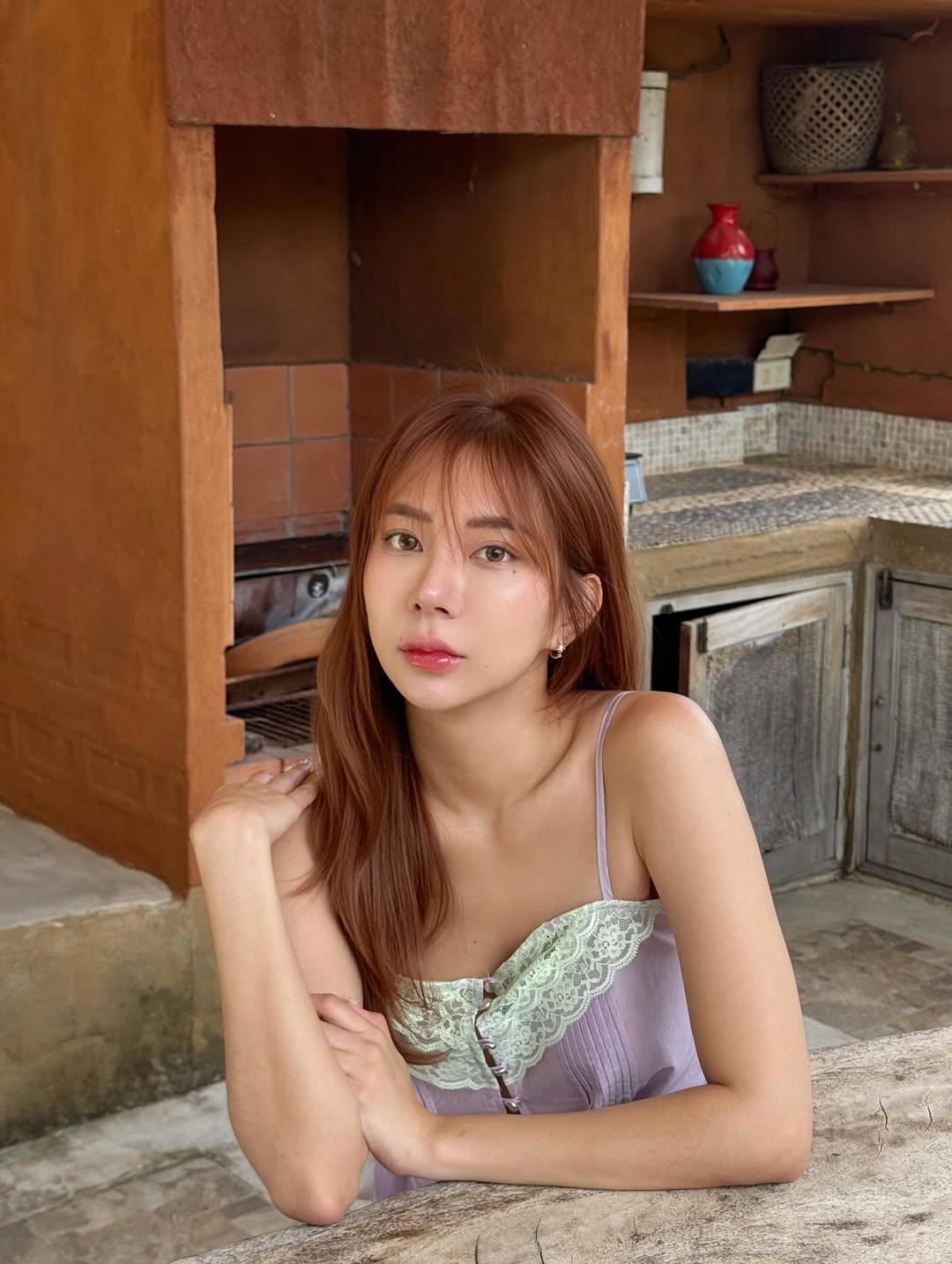 น้ำฝน ปริตา จัดบิกินี่ แชะภาพริมสระว่ายน้ำ