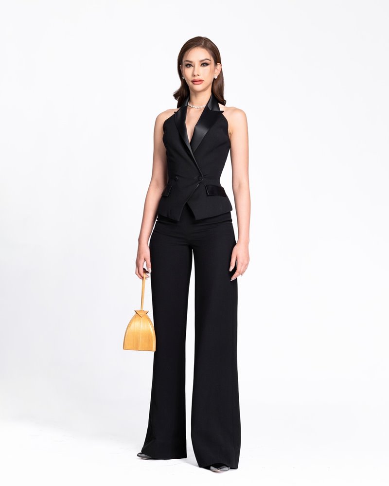 แอนนา เสืองามเอี่ยม