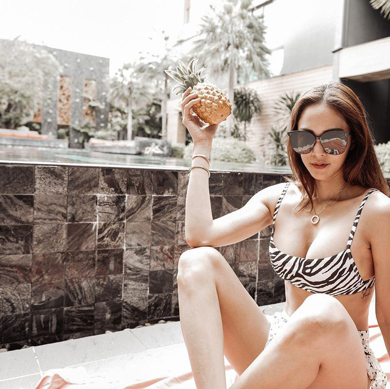 อุ้ม ลักขณา