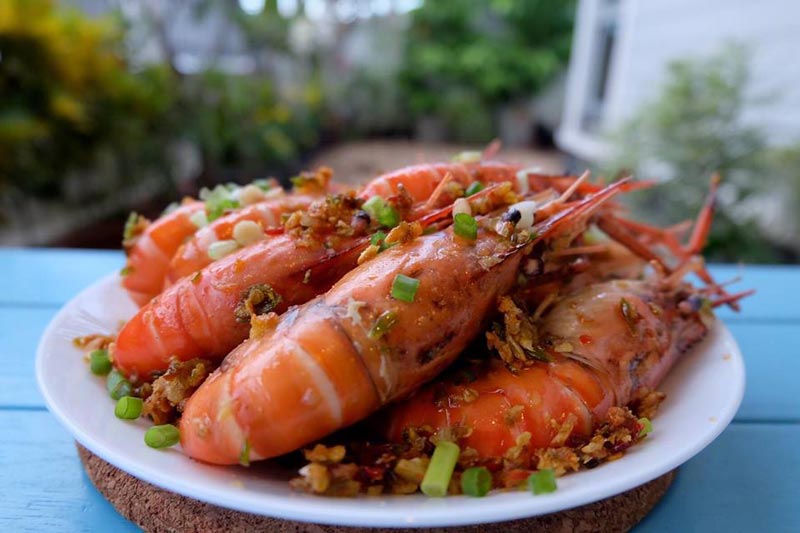 กุ้งคั่วพริกเกลือ