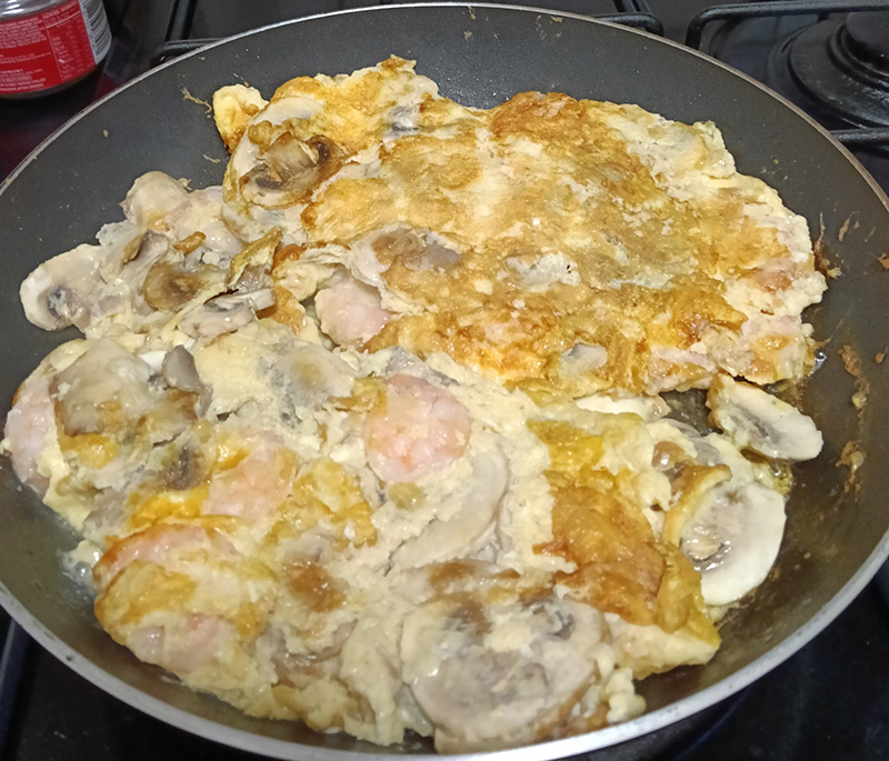 เบอร์เกอร์ไข่เจียวเห็ดกุ้ง เมนูอาหารเช้า อาหารฝรั่ง สูตรอาหาร