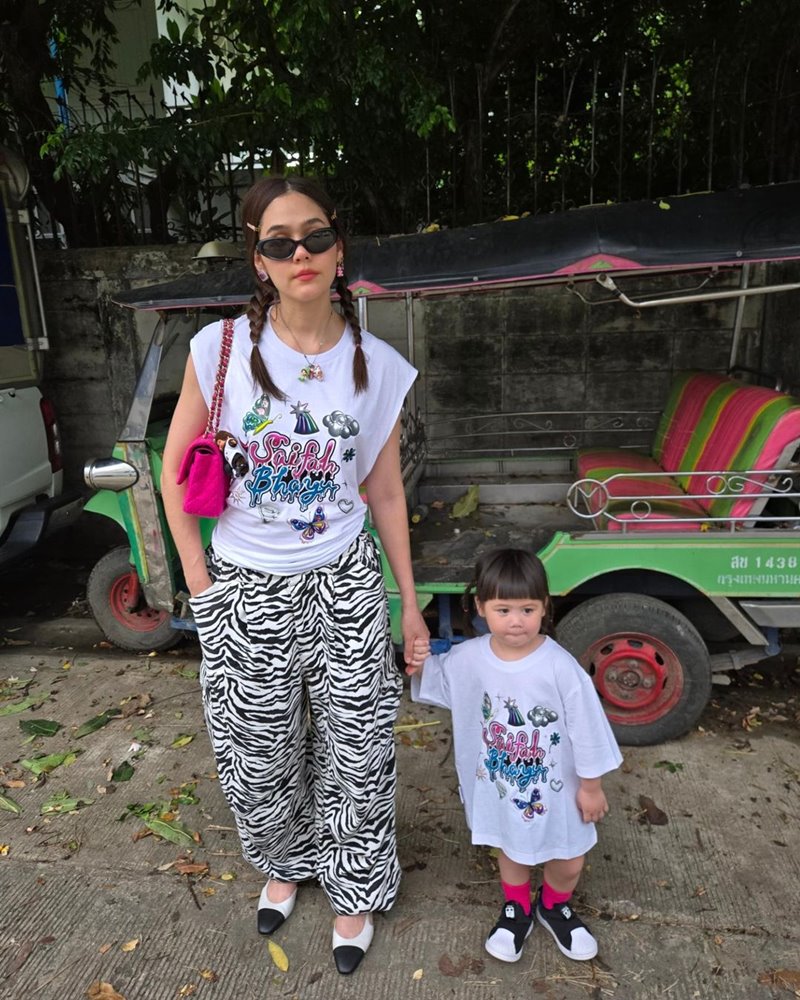 น้องแอบิเกล กับแม่ชมพู่ อารยา