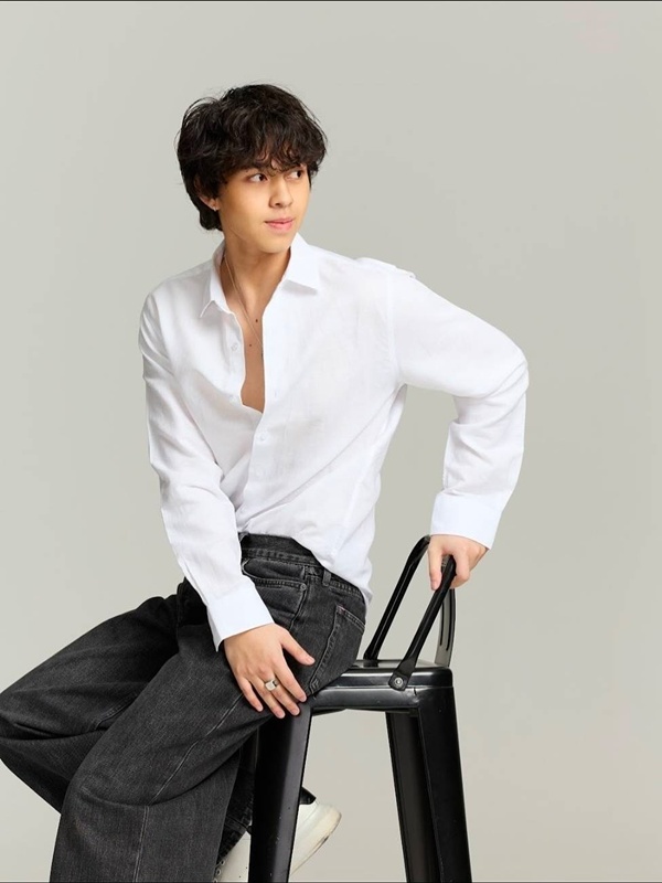 ขุนพล กฤต ลูกชาย ไก่ สุปราณี เจริญผล