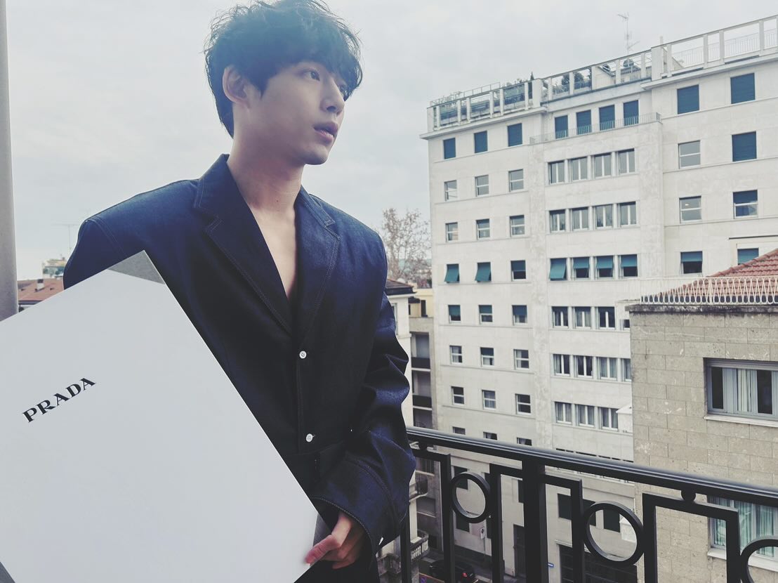 เคนทาโร ซากางุจิ พระเอก MV คนล่าสุดของลิซ่า 